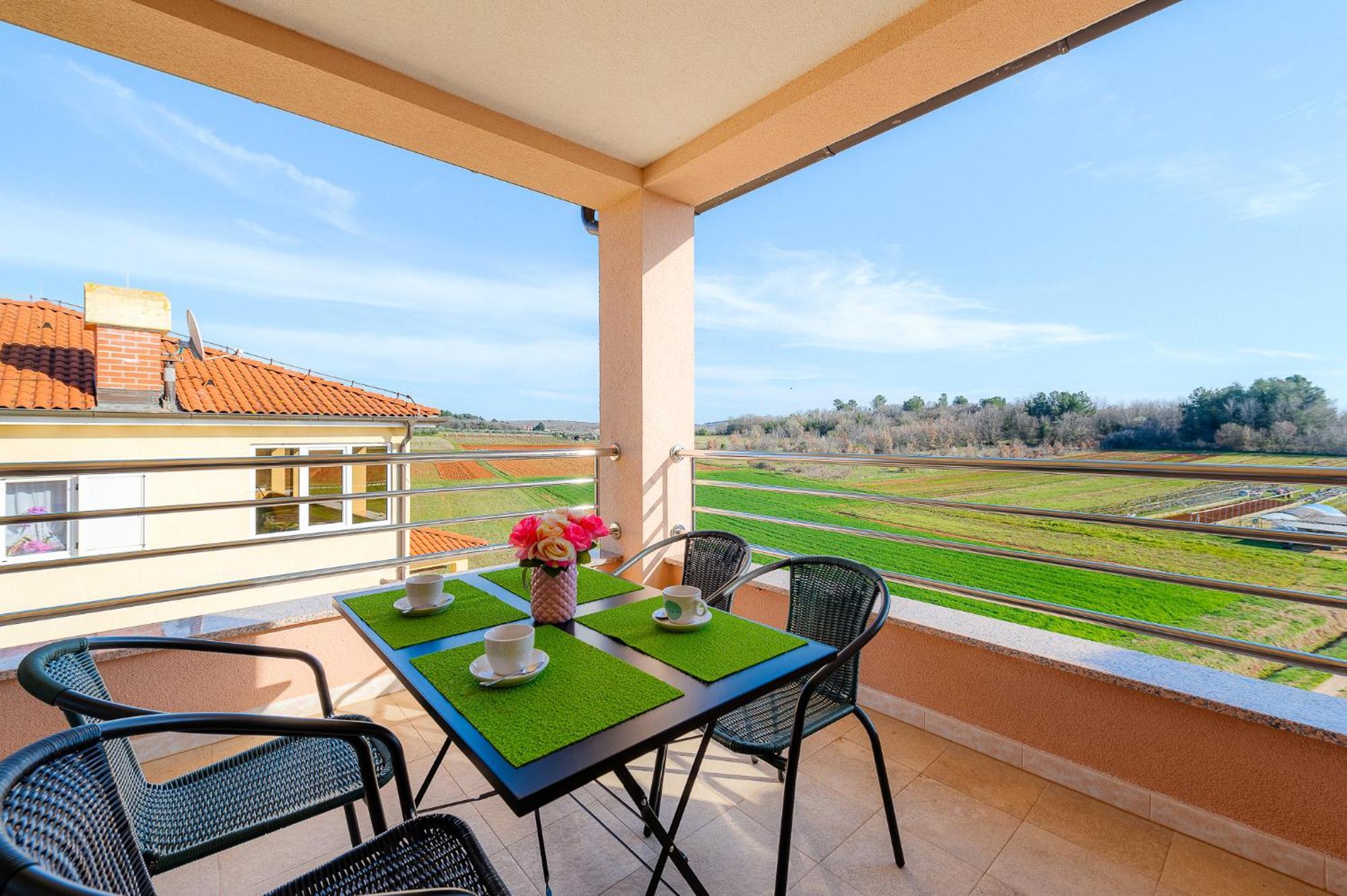 Stancija Amorozo 5 - Apartment N. 7 Poreč Zewnętrze zdjęcie