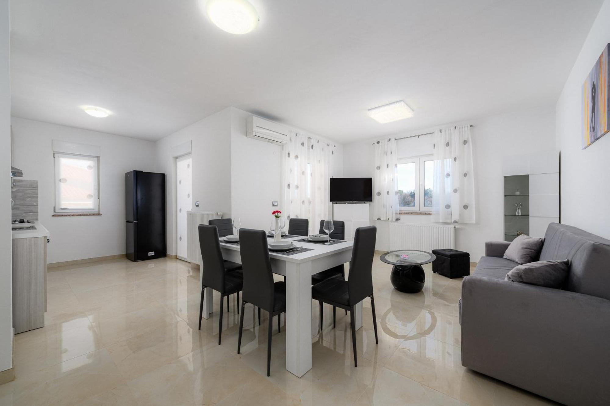Stancija Amorozo 5 - Apartment N. 7 Poreč Zewnętrze zdjęcie