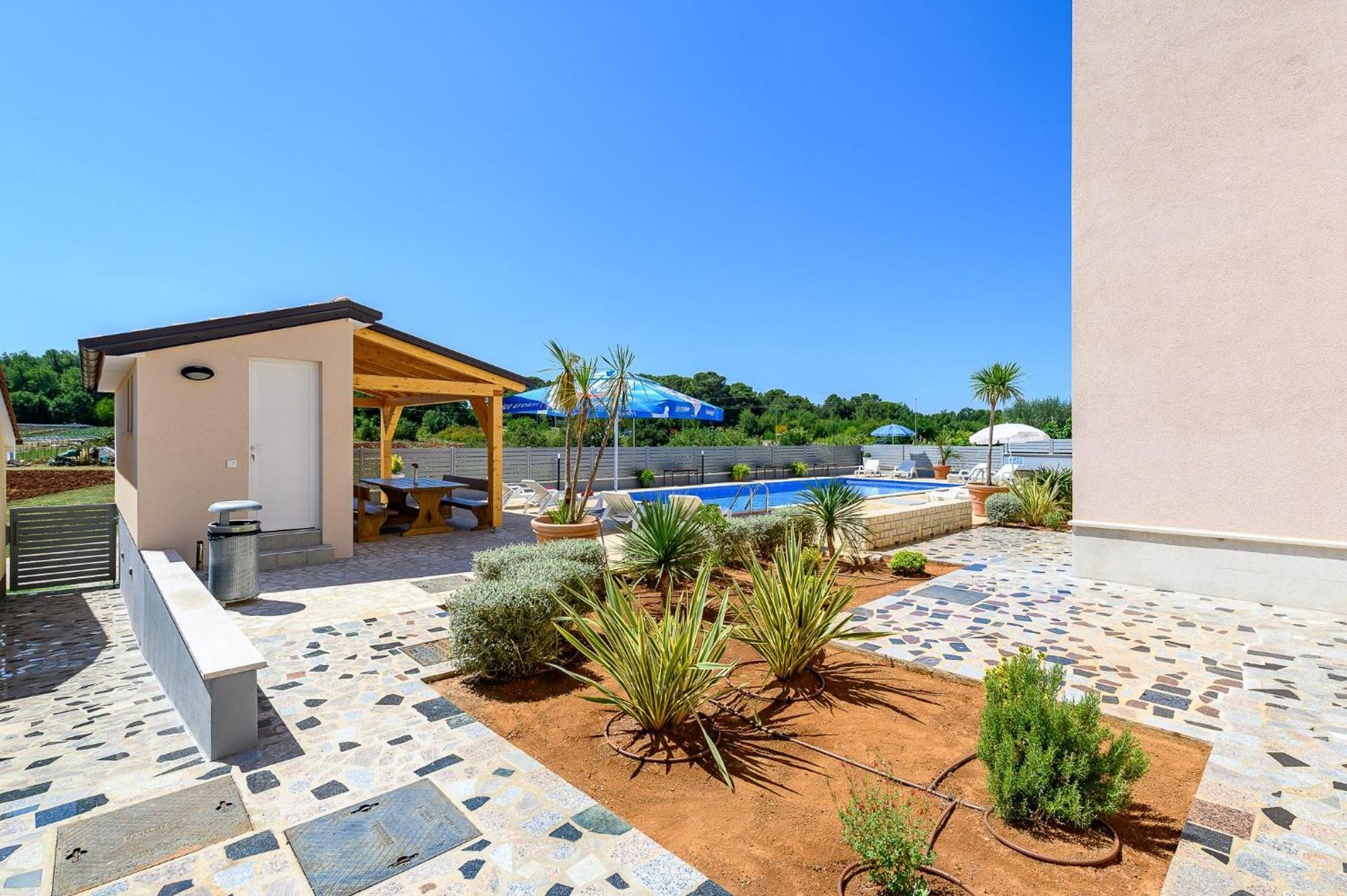Stancija Amorozo 5 - Apartment N. 7 Poreč Zewnętrze zdjęcie
