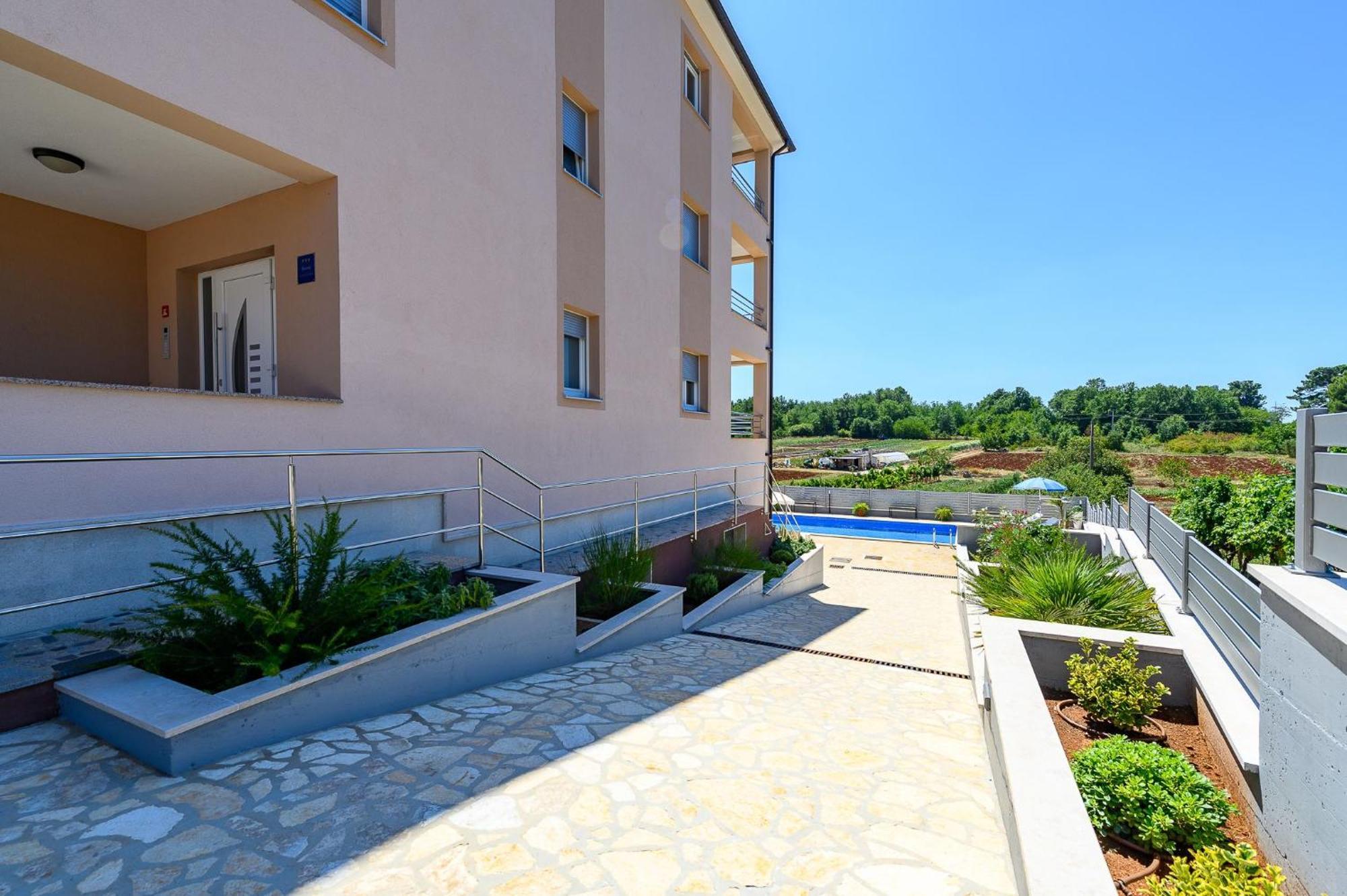 Stancija Amorozo 5 - Apartment N. 7 Poreč Zewnętrze zdjęcie